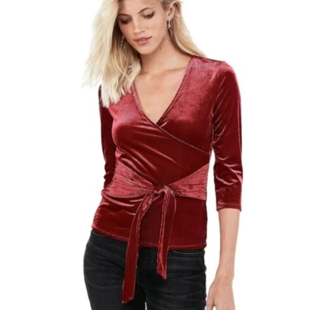EXPRESS Ribbed Velvet Tie Front Surplice Top